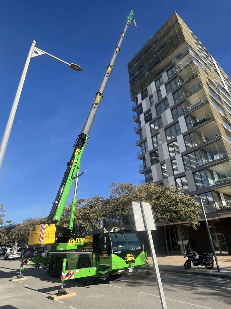 Liebherr LTM 1060 junfe